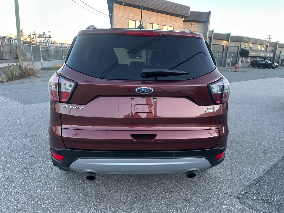 Ford escape se 4wd